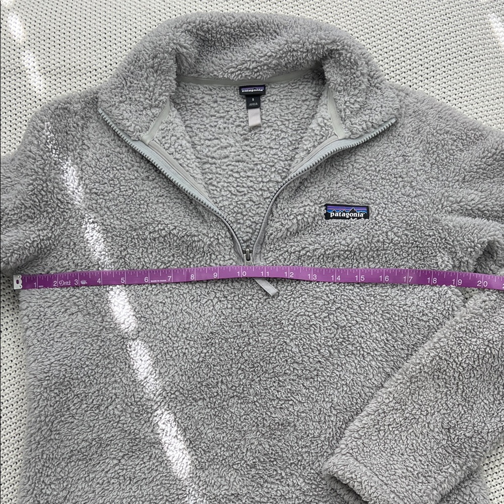 Patagonia Women's Gray Quarter-Zip Fleece - Picture 9 of 13